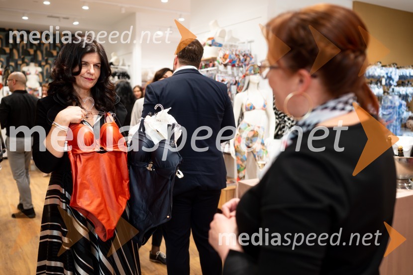  Vesna Južna, lastnica podjetja LiscaOtvoritev nove Liscine prodajalne