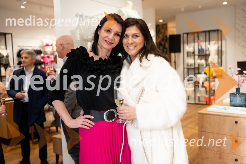  Tamara Busar, vodja projektov v marketingu, Lisca;  Nuša Vidmar, Hotel Ajdovec, SevnicaOtvoritev nove Liscine prodajalne