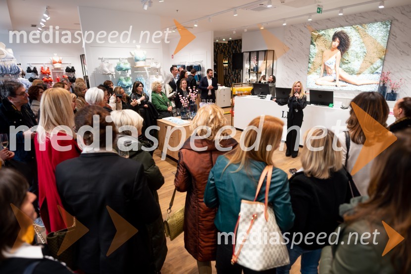 Otvoritev nove Liscine prodajalne