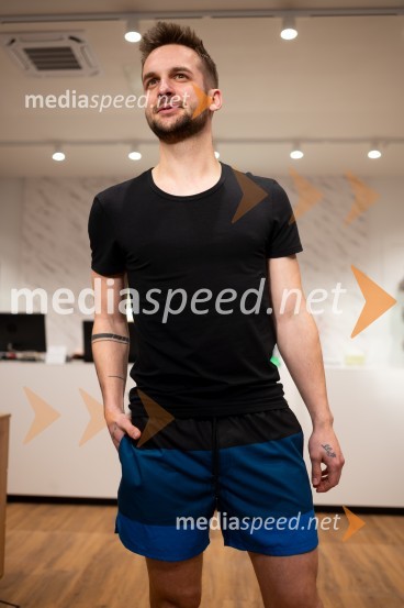  Blaž Brudar, manekenOtvoritev nove Liscine prodajalne