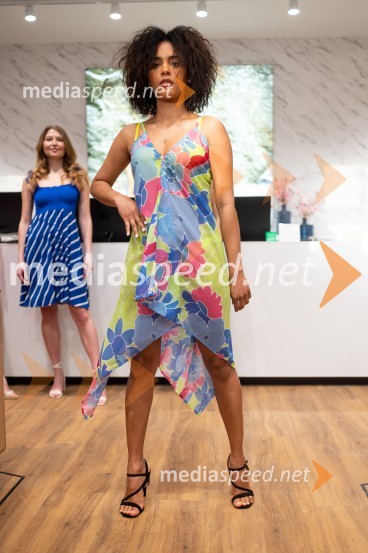  Emma Peralta, manekenka, zmagovalka World Top Model Slovenije 2018Otvoritev nove Liscine prodajalne