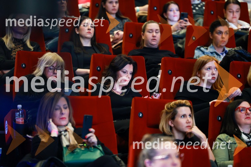  Andreja Jernejčič, direktorica podjetja za piar, digitalni piar, komuniciranje, treninge javnega nastopanja in izobraževanja Lin&Nil;  Ariana Nina Eror, direktorica marketinga in trženja Marketing MagazinDan družbenih omrežij 2023