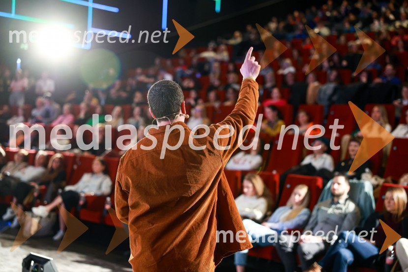  Michael Corcoran, vodja družbenih omrežij v družbi RyanairDan družbenih omrežij 2023