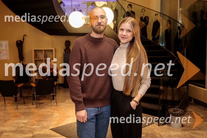  Sašo Puljarević, literarni kritik;  Ana  SamoborLunapark, premiera drame