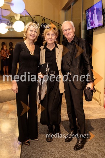  Nevenka Črešnar Pergar, lastnica in direktorica podjetja NP Consulting;  Barbara Hieng Samobor, direktorica in umetniška vodja MGL;  Janez  Pergar, prokurist NP ConsultingLunapark, premiera drame