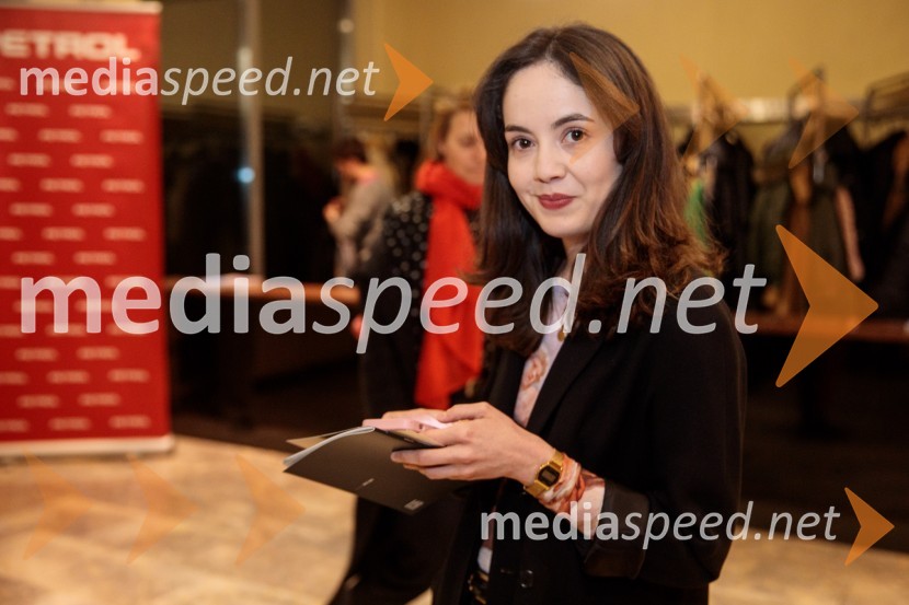  Lara Wolf Završnik, igralkaLunapark, premiera drame