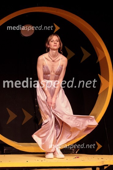  Lena Hribar  Škrlec, igralkaLunapark, premiera drame