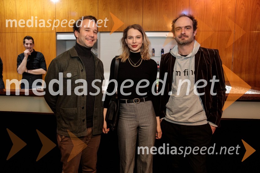  Nik  Škrlec, igralec;  Klara Kuk, igralka, manekenka;  Gregor Gruden, igralecLunapark, premiera drame