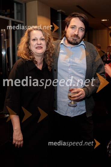  Tijana Zinajić, režiserka, igralka;  Gregor Andolšek, režiserLunapark, premiera drame