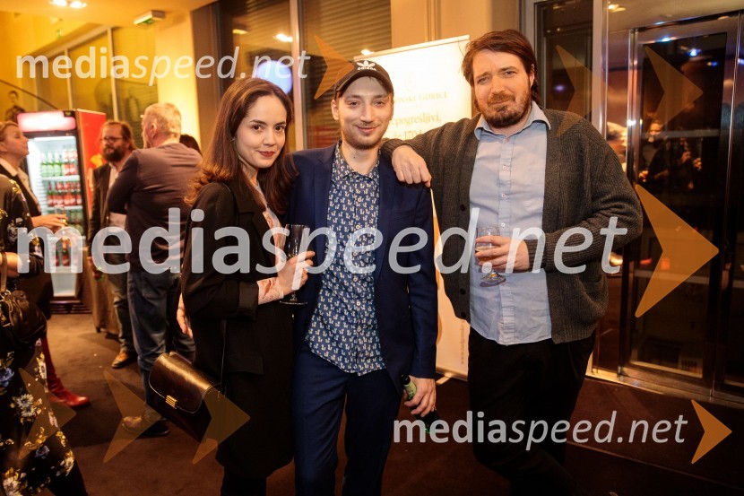  Lara Wolf Završnik, igralka;  Matic Hrovat, kostumograf;  Gregor Andolšek, režiserLunapark, premiera drame