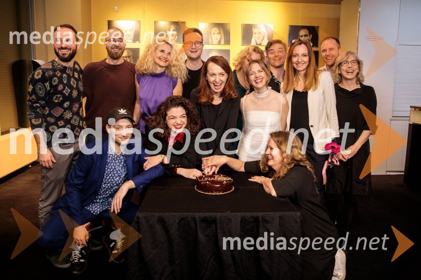  Darjan Mihajlović Cerar, scenograf;  Sašo Puljarević, literarni kritik;  Matic Hrovat, kostumograf;  Tanja Dimitrievska, igralka;  Diana  Kolenc, igralka;  Gregor Podričnik, igralec;  Bernarda Oman, igralka;  Lena Hribar  Škrlec, igralka;  Jure Rajšp, igralec;  Tijana Zinajić, režiserka, igralka;  Jelena Kajgo;  Martin Vrtačnik, lektor;  Alenka Klabus Vesel, dramaturginjaLunapark, premiera drame