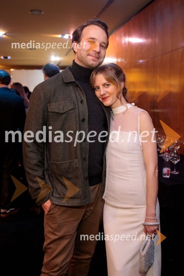  Nik  Škrlec, igralec;  Lena Hribar  Škrlec, igralkaLunapark, premiera drame