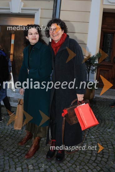  Tajda Lipicer, dramaturginja in kritičarka;  ... Palčica, premiera lutkovne predstave