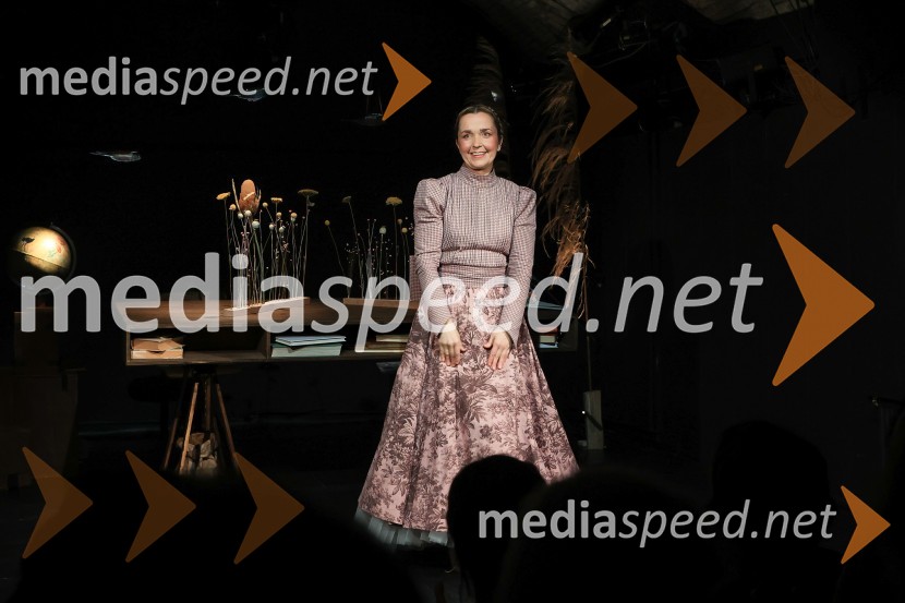  Maja Kunšič, igralkaPalčica, premiera lutkovne predstave