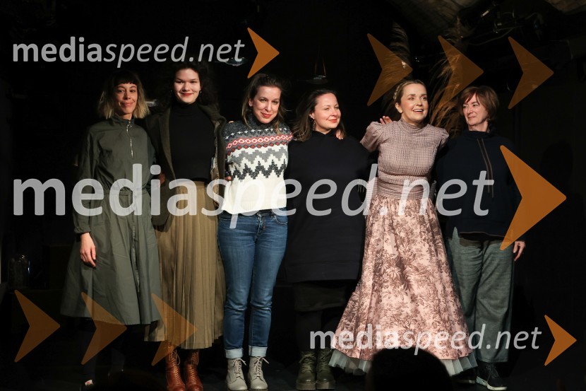  Zala Kalan, avtorica likovne podobe in scenografka;  Tajda Lipicer, dramaturginja in kritičarka;  Tina Kolenik, kostumografinja;  Zvezdana Novaković , pevka, harfistka, igralka, performerka;  Maja Kunšič, igralka;  Maja Cerar, lektoricaPalčica, premiera lutkovne predstave