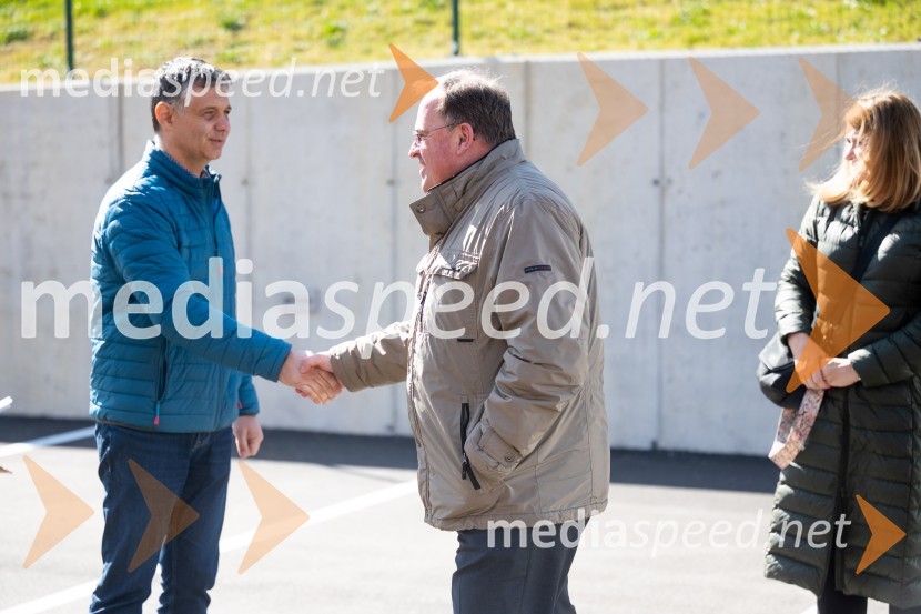  Aleksander Marguč, direktor, GMI d.o.o.;  Bojan Podkrajšek, poslanec SDSV Slovenskih Konjicah slovesna otvoritev 11 novih najemnih stanovanj SSRS