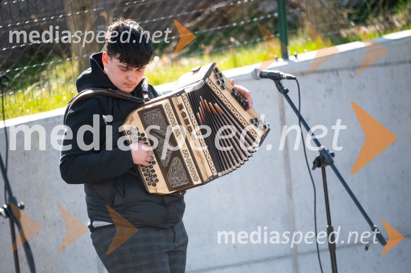 V Slovenskih Konjicah slovesna otvoritev 11 novih najemnih stanovanj SSRS