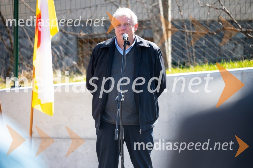  Tomaž Rihtaršič, direktor, Stanovanjsko podjetje Konjice d.o.oV Slovenskih Konjicah slovesna otvoritev 11 novih najemnih stanovanj SSRS