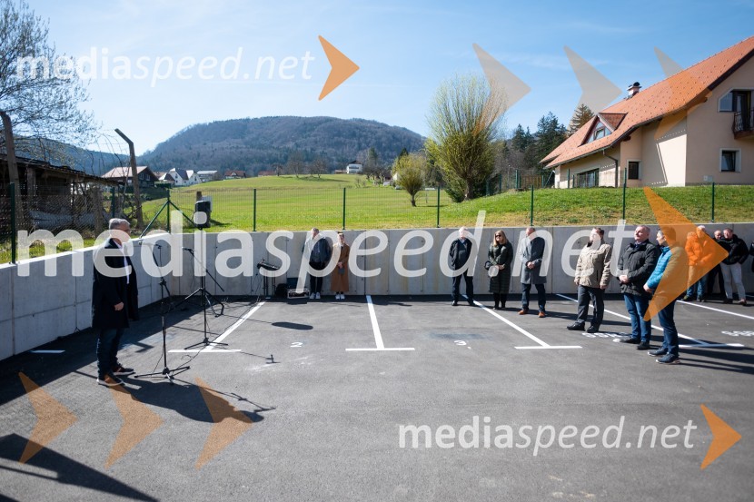 mag. Črtomir Remec, direktor Stanovanjskega sklada RSV Slovenskih Konjicah slovesna otvoritev 11 novih najemnih stanovanj SSRS