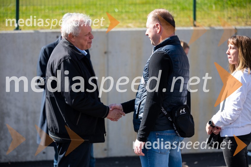  Tomaž Rihtaršič, direktor, Stanovanjsko podjetje Konjice d.o.o;  ... V Slovenskih Konjicah slovesna otvoritev 11 novih najemnih stanovanj SSRS