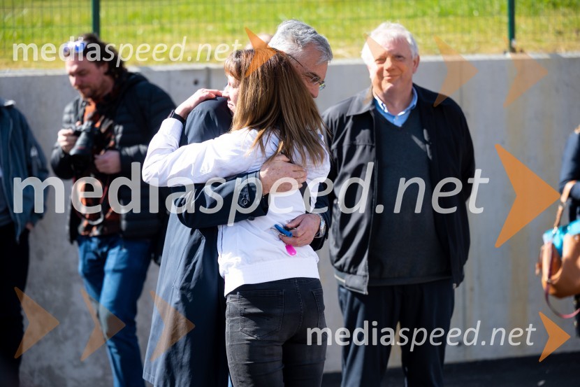 mag. Črtomir Remec, direktor Stanovanjskega sklada RS;  ... V Slovenskih Konjicah slovesna otvoritev 11 novih najemnih stanovanj SSRS