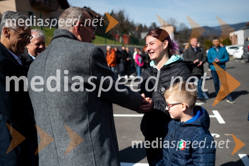  Darko Ratajc, župan, občina Slovenske Konjice;  ... V Slovenskih Konjicah slovesna otvoritev 11 novih najemnih stanovanj SSRS