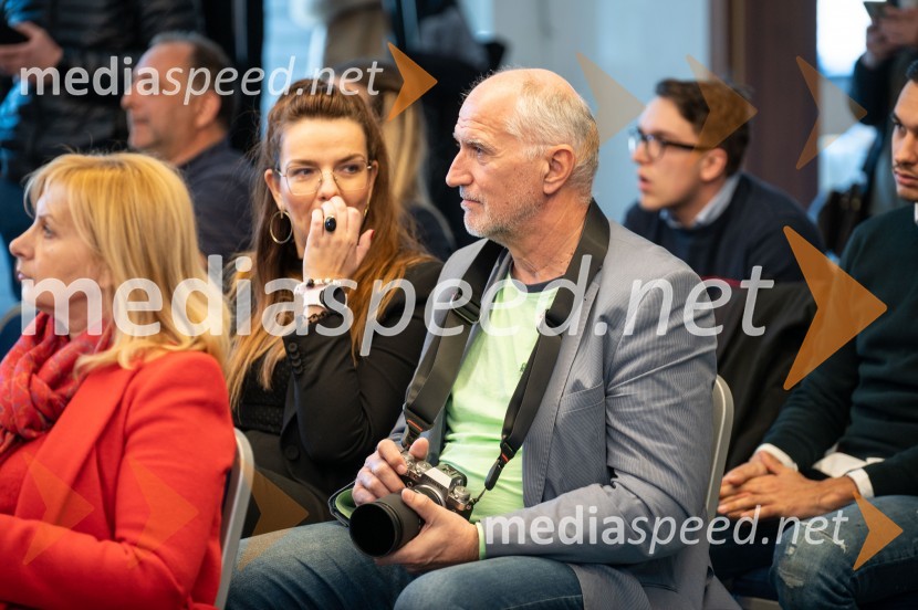  Romana Drumlič, radio Slovenske Gorice;  Janez Kurbus, radio Slovenske GoricePredstavitev Makarske riviere in Zabiokovlja, novinarska konferenca