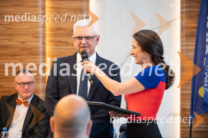  Jože Režonja, direktor odnosov z javnostmi, Relax Turizem;  Betka Šuhel Mikolič, mentorica nastopanja v javnosti, radijska in televizijska voditeljica, podjetje BPRPredstavitev Makarske riviere in Zabiokovlja, novinarska konferenca