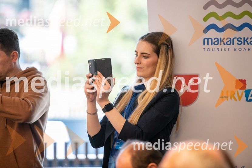  Doris Fesel, Relax turizemPredstavitev Makarske riviere in Zabiokovlja, novinarska konferenca
