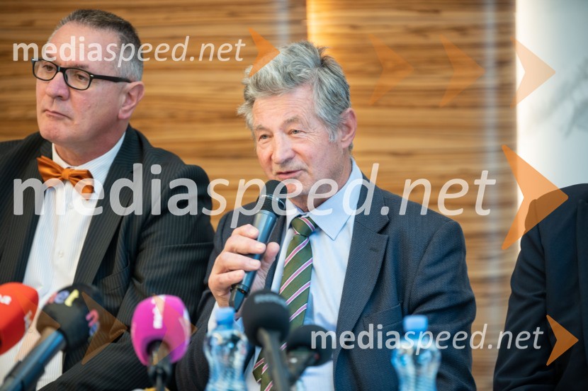  Davor Andrijašević, vodja in organizator turističnih dogodkov na Makarski rivieri; dr. Ivo Mravičić, direktor TZO TučepiPredstavitev Makarske riviere in Zabiokovlja, novinarska konferenca