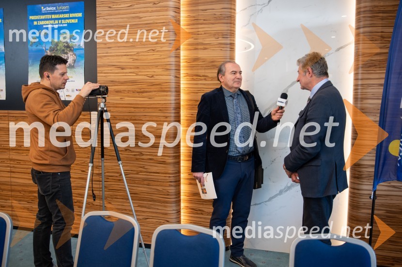  Angel Vasilovski;  Mario Berdič, likovni kritik in kustos; dr. Ivo Mravičić, direktor TZO TučepiPredstavitev Makarske riviere in Zabiokovlja, novinarska konferenca