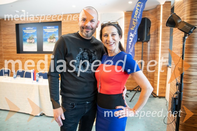  Štefko Bratkovič, moderator, Radio Center, Next Events;  Betka Šuhel Mikolič, mentorica nastopanja v javnosti, radijska in televizijska voditeljica, podjetje BPRPredstavitev Makarske riviere in Zabiokovlja, novinarska konferenca