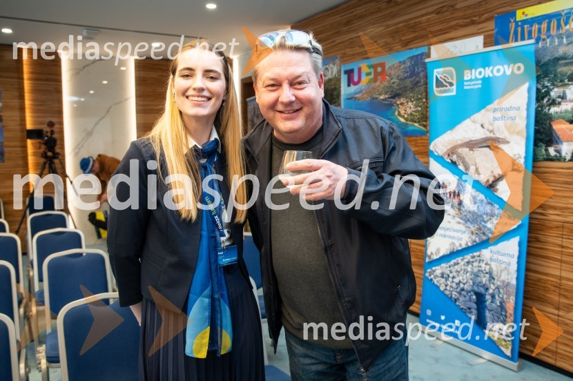  Doris Fesel, Relax turizem;  Miro V. Kodrič, urednik in moderator - radio PohorjePredstavitev Makarske riviere in Zabiokovlja, novinarska konferenca