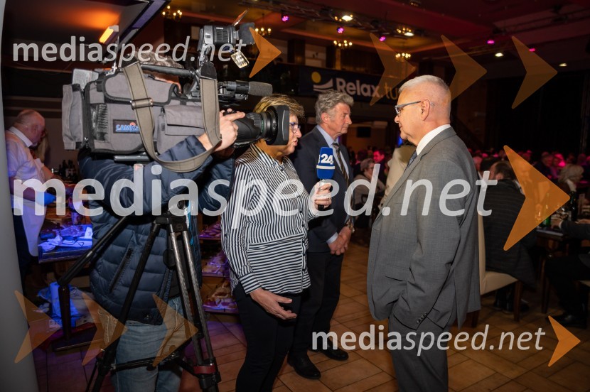  Danica  Ksela, novinarka POP TV;  Jože Režonja, direktor odnosov z javnostmi, Relax TurizemZabavno-glasbeni večer s predstavitvijo Makarske riviere in Zabiokovlja