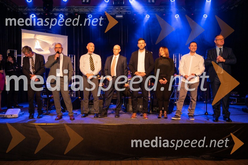 dr. Ivo Mravičić, direktor TZO Tučepi;  Jože Režonja, direktor odnosov z javnostmi, Relax Turizem;  Tonći Lalić, vodja marketinga in promocijskih aktivnostih, TZO Makarska;   Ante Jurišić,  direktor, TZO Baška Voda;  Slavo Jakša, direktor, Park prirode Biokovo;  Ružana Kovač, vodja marketinga in promocijskih aktivnosti, Park prirode Biokovo;  ... ;  Davor Andrijašević, vodja in organizator turističnih dogodkov na Makarski rivieriZabavno-glasbeni večer s predstavitvijo Makarske riviere in Zabiokovlja