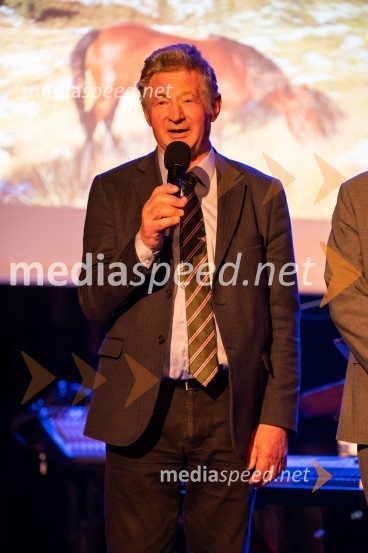 dr. Ivo Mravičić, direktor TZO TučepiZabavno-glasbeni večer s predstavitvijo Makarske riviere in Zabiokovlja