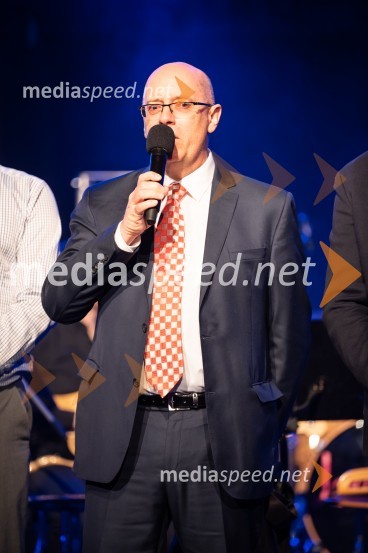   Ante Jurišić,  direktor, TZO Baška VodaZabavno-glasbeni večer s predstavitvijo Makarske riviere in Zabiokovlja