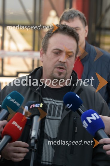 Protestni shod delavcev pred hoško Magno se je izjalovil