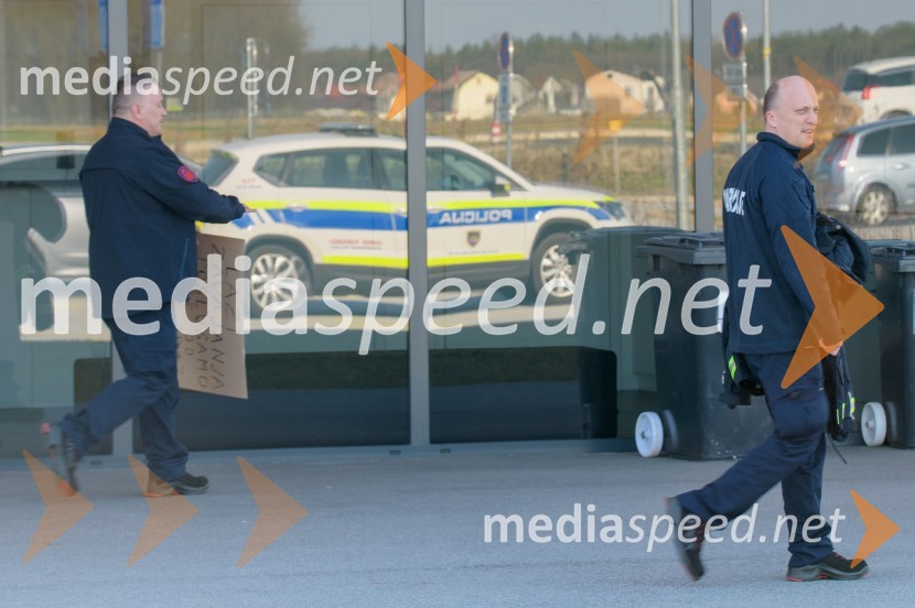 Protestni shod delavcev pred hoško Magno se je izjalovil