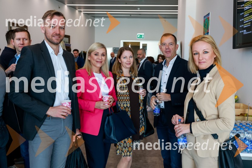  ... ;  Mojca Briščik, direktorica SOZ (Slovenska oglaševalska zbornica);  ... ;  Enzo Smrekar, predsednik uprave Droge Kolinske in glavni direktor strateškega poslovnega področja v Atlantic Grupi, predsednik SZS, podpredsednik Olimpijskega komiteja Slovenije;  ... Effie dan 2023