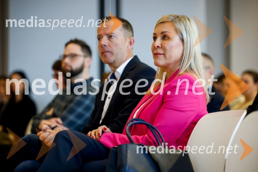  Enzo Smrekar, predsednik uprave Droge Kolinske in glavni direktor strateškega poslovnega področja v Atlantic Grupi, predsednik SZS, podpredsednik Olimpijskega komiteja Slovenije;  Mojca Briščik, direktorica SOZ (Slovenska oglaševalska zbornica)Effie dan 2023