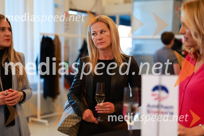 Poslovna liderka in poslovni lider leta 2023