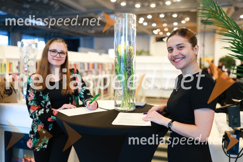 Poslovna liderka in poslovni lider leta 2023