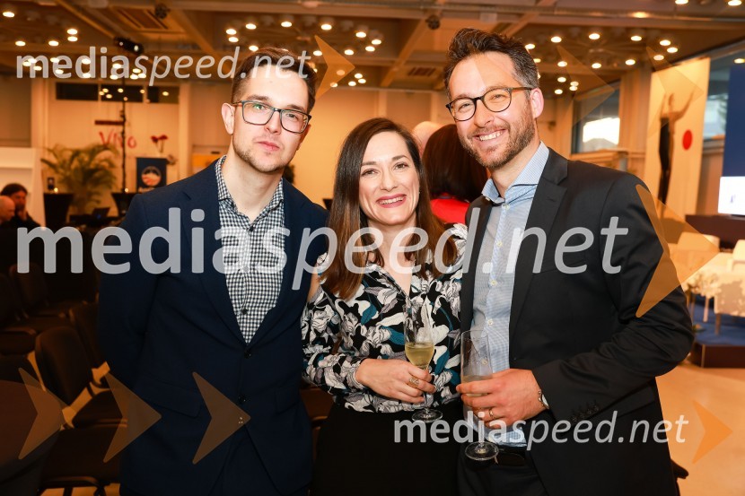  Gregor Hočevar, AmCham;  Olivera Rosulnik, soustanoviteljica in namestnica direktorija, GORR;  Gregor Rosulnik, direktor, GORRPoslovna liderka in poslovni lider leta 2023