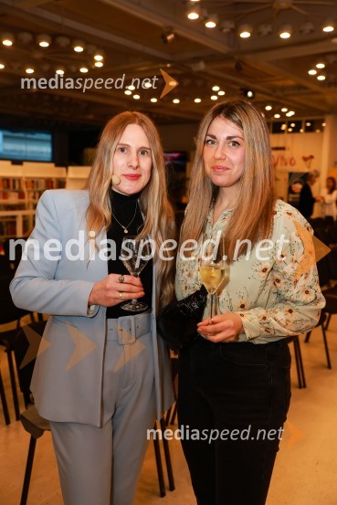  Tonja Avsenik, AmCham (Ameriška gospodarska zbornica), direktorica platforme YOUng. ;  ... Poslovna liderka in poslovni lider leta 2023