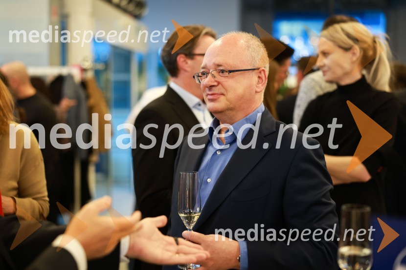 prof. dr. Dejan Verčič, raziskovalec, partner in direktor za znanje, StratkomPoslovna liderka in poslovni lider leta 2023