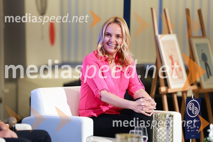  Ajša Vodnik, izvršna direktorica AmCham (Ameriška gospodarska zbornica)Poslovna liderka in poslovni lider leta 2023