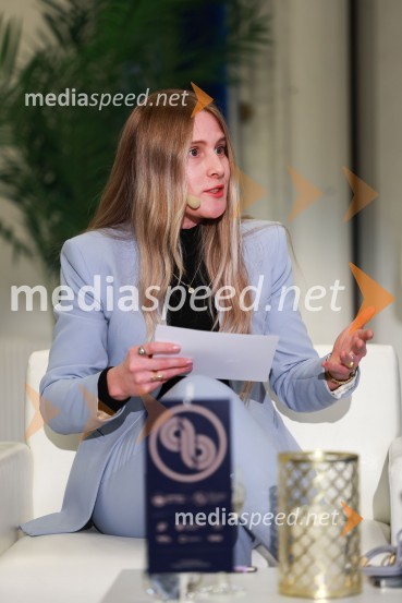  Tonja Avsenik, AmCham (Ameriška gospodarska zbornica), direktorica platforme YOUng. Poslovna liderka in poslovni lider leta 2023