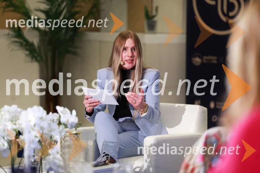  Tonja Avsenik, AmCham (Ameriška gospodarska zbornica), direktorica platforme YOUng. Poslovna liderka in poslovni lider leta 2023