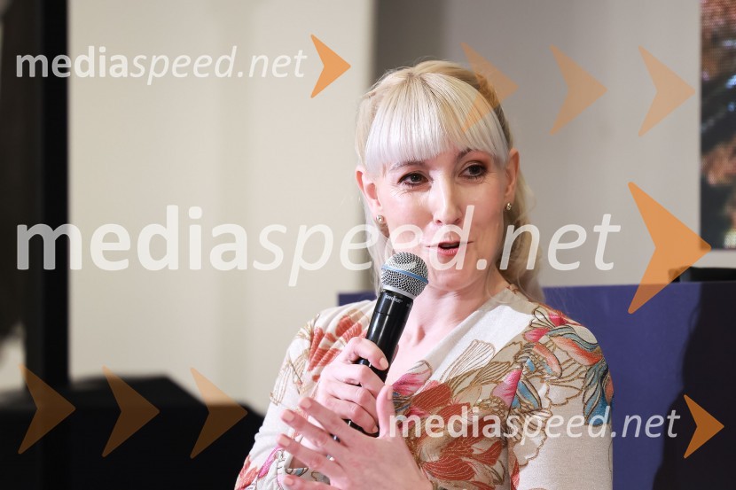  Ana Petrič, direktorica DEOS Centra starejših Notranje GoricePoslovna liderka in poslovni lider leta 2023